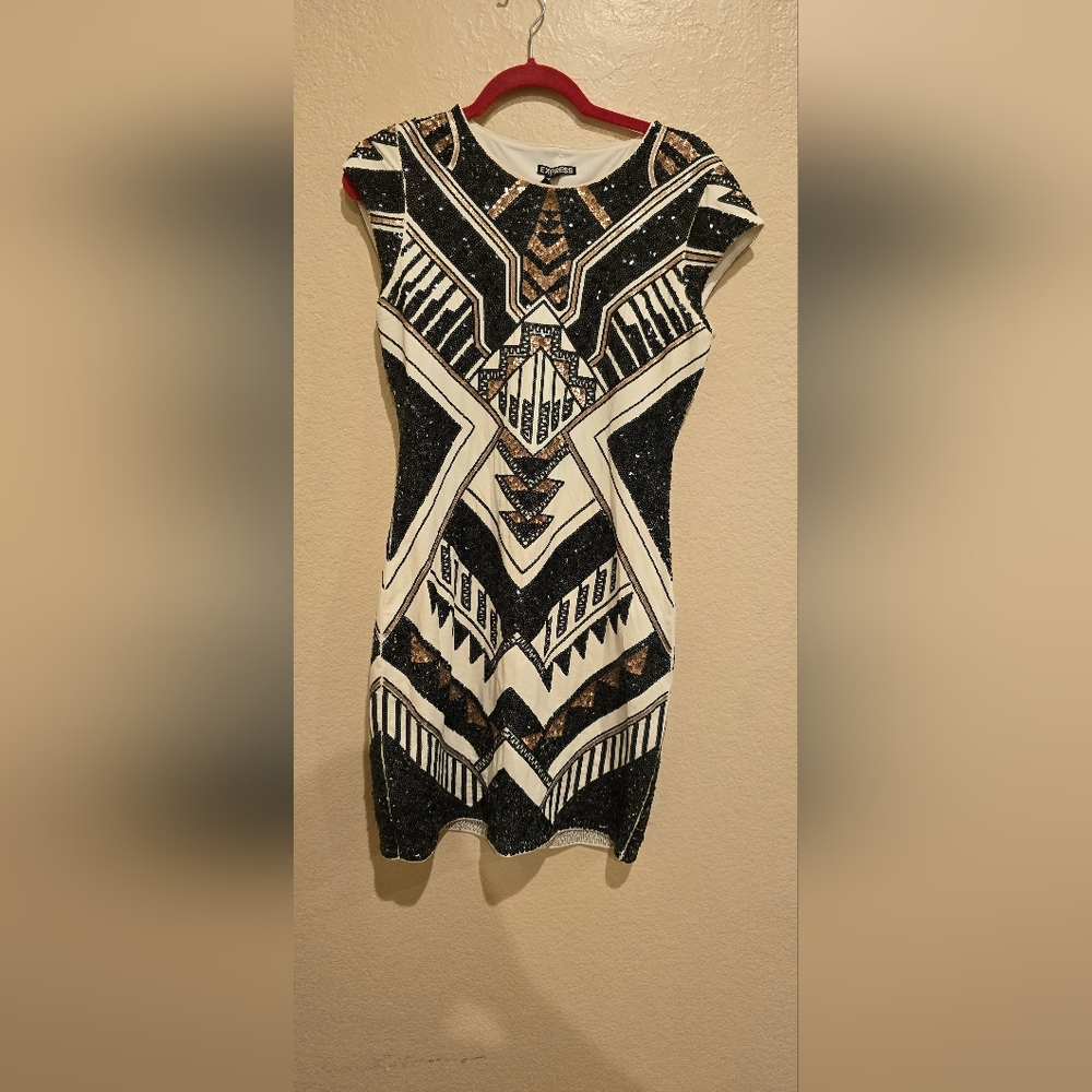 EXPRESS, Sz. M, White/Black